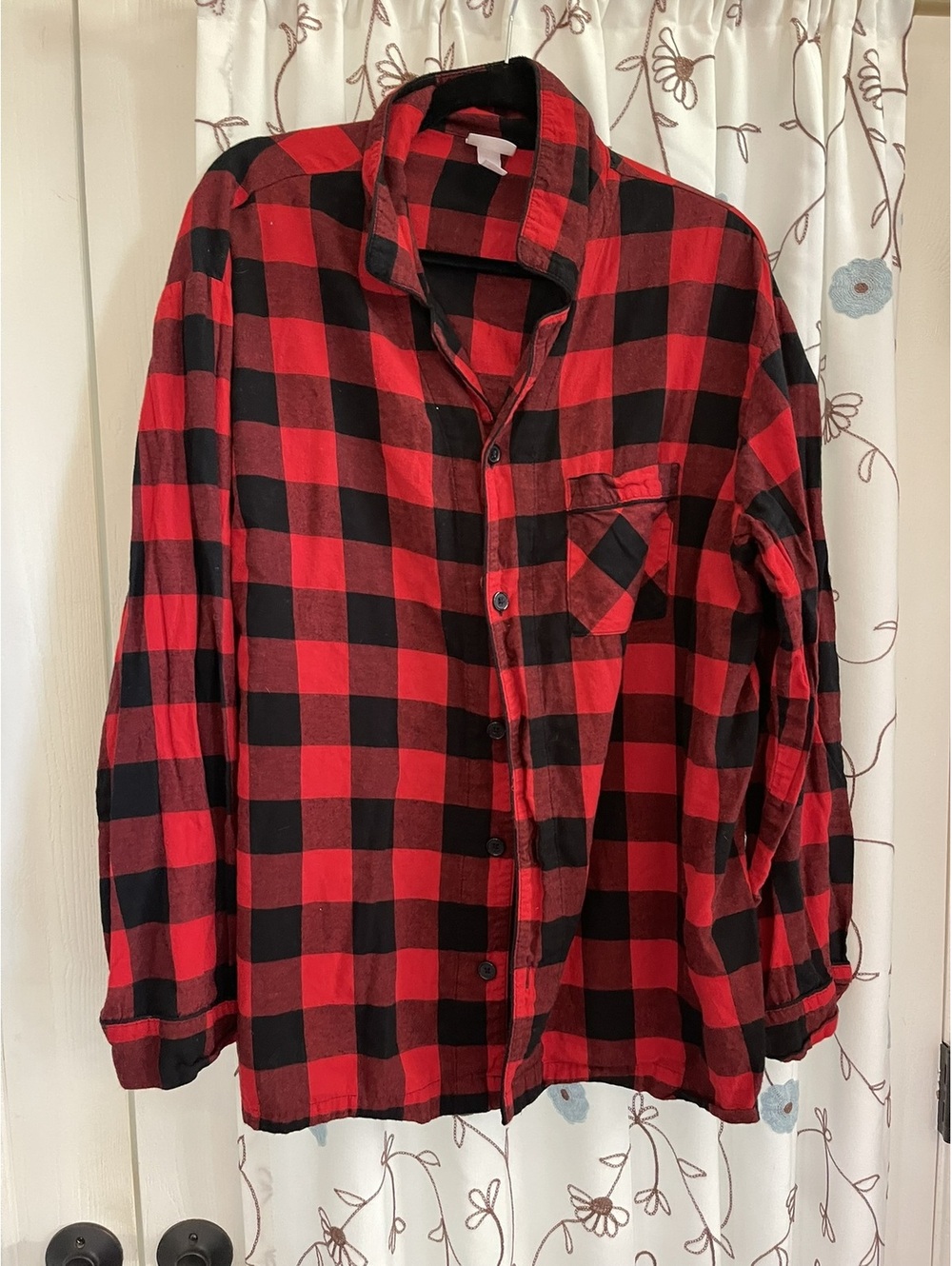 Wondershop | L | Red Black Buffalo Plaid Flannel Shirt - Picture 3 of 6